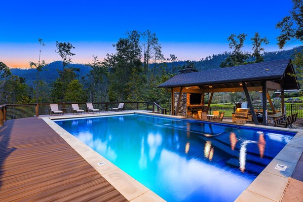 Cool Stream Lodge