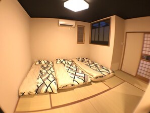 Japanese-style bedroom