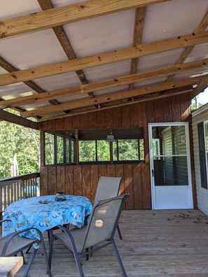 door to screened in porch