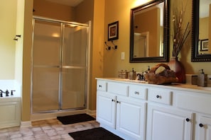 Master Bath 1 of 4