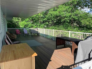 Large deck with BBQ facing the beautiful Golden Lake.