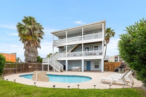 Private backyard with large pool and lounge area!