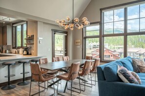 Dining room table with seating for eight (private deck access off dining room)