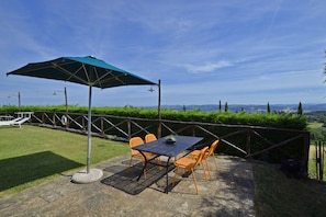 The external space close the pool reserved for Casaglia 3