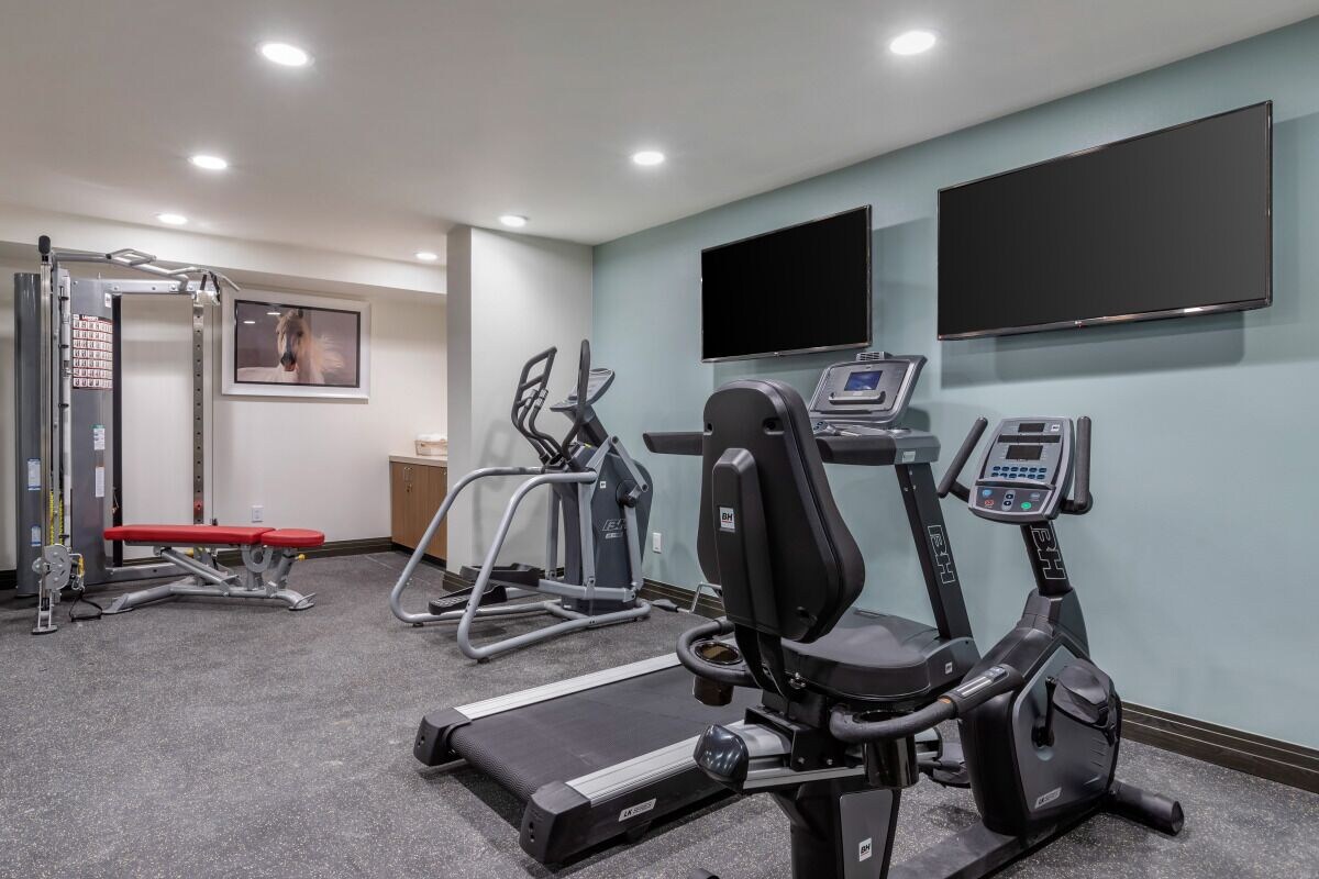 Vacation Getaway! You’re a short drive from golden sand at Torrance Beach