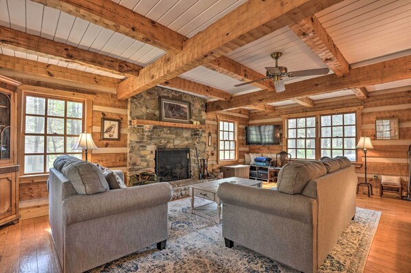 North River Mills Vacation Rental | 3BR | 2.5BA | 2,000 Sq Ft | Stairs Required