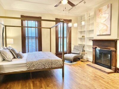 Ultra Luxury Oregon District | 6th St | King Bed