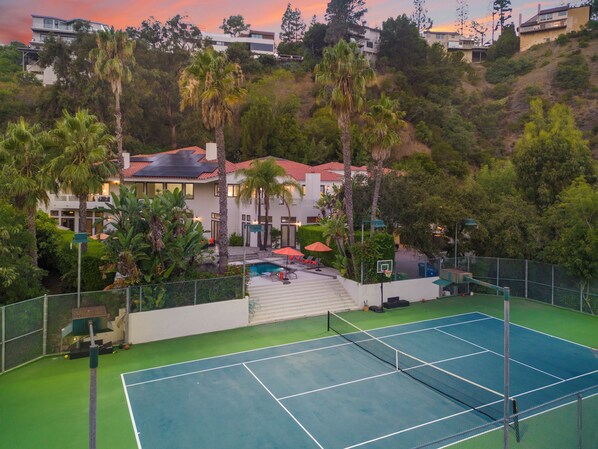 Sport court