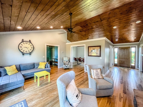 Upstairs living and dining room