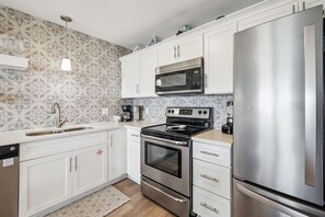 Fully Equipped Kitchen with Stainless Steel Appliances