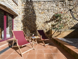 Property, Furniture, Plant, Leaf, Chair, Shade, Wood, Outdoor Furniture, Building, Road Surface