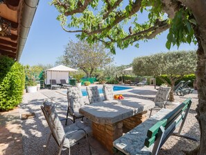 Sky, Plant, Table, Shade, Outdoor Furniture, Urban Design, Leisure, Tree, Landscape, Real Estate