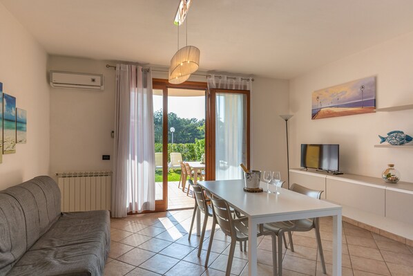 Living and dining room