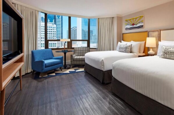Comfortable unit w/ 2 Double size beds
Exact unit will be assigned upon arrival. Views, colors and decor may vary.