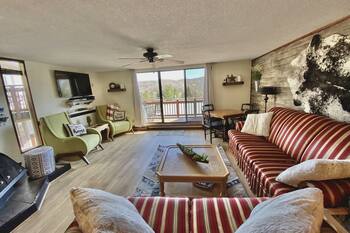 Suite Escape@Snowlake w/Discounts-Walk to Lifts - Huge Bedrooms w/private baths