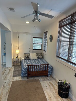 Full size bed