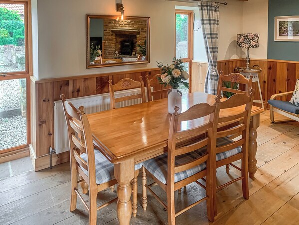 Living room/dining room | Seaton Cottage - Seaton Hall, Staithes
