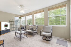 Sunroom with Extra Seating, Cable TV