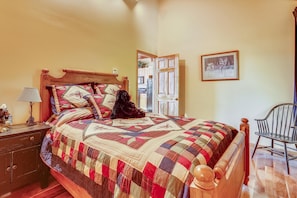 Queen bedroom