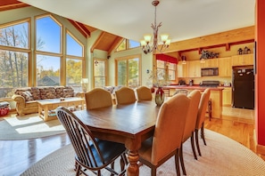 Beautiful Dining area open to the living room and kitchen! Cook and entertain