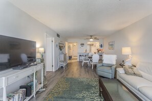 Madeira Norte 505 Living Area
