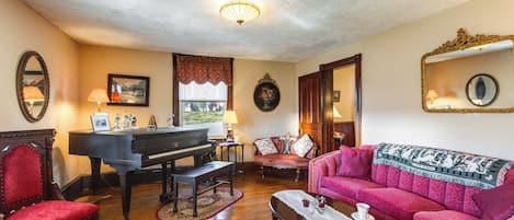 White Haven Vacation Rental | 5BR | 2BA | 2,200 Sq Ft | 3 Stories