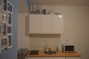 Villa Bona Dubrovnik; Kitchen