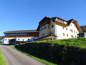 Esterni