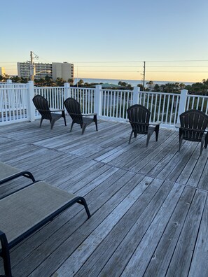 Awesome 18x22 Deck with ocean view. Great for tanning or hanging out