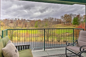 Private Balcony | Golf Course View