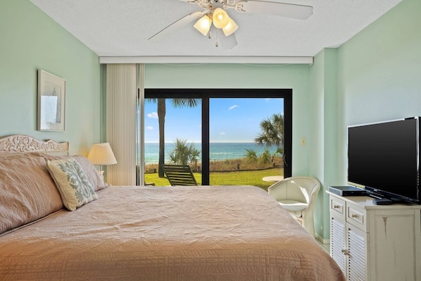Bedroom with King bed and Gulf view