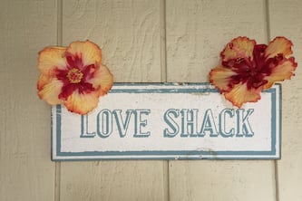The Love Shack island getaway - minutes from Waikiki