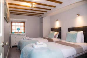 Twin Bedroom
