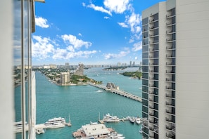 Furnished balcony with scenic views of the Venetian Marina,  Miami Skyline