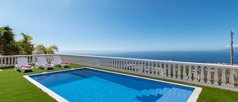 Private pool with beautiful views