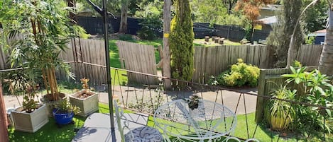 Back Deck overlooking the garden.
Enjoy the mountains from the balcony!