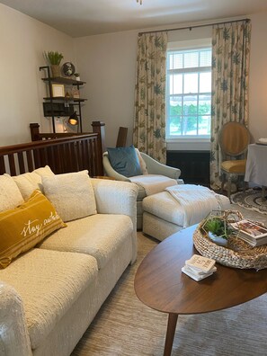Cozy spot for tv watching, intimate dinner or getting some work done. 