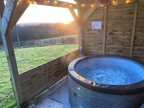 Enjoy the beautiful views over the Glen with a glass of your favourate tipple and enjoy the stars at night