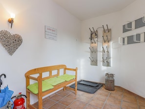 Entrance / Reception