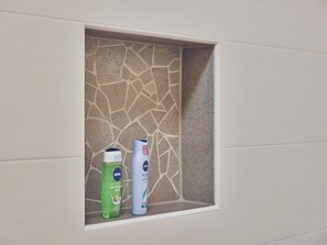 Équipements de salle de bain