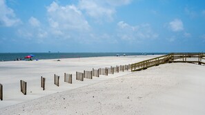 Great Escape to Dauphin Island Gulf Side Beaches