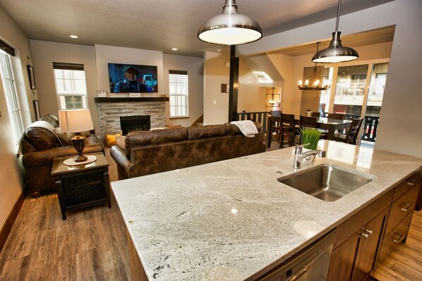 Mid level, well equipped kitchen - great work space.