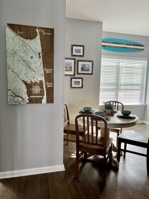 2nd Floor: Kitchen seating 