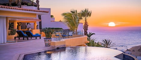 Gorgeous patio with infinity pool overlooking the ocean