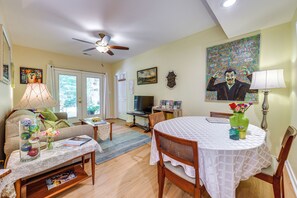 Interior | Open Floor Plan | Free WiFi