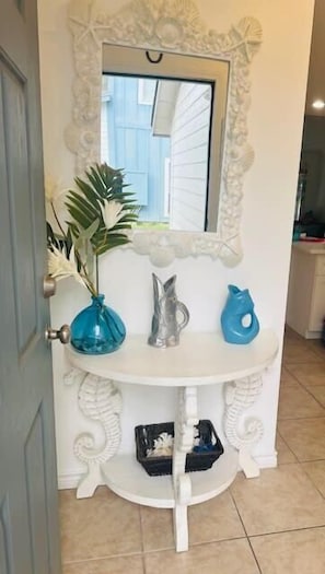 Entry way