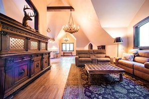 The grand room in the Castle Gatehouse