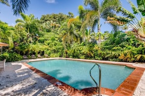 Pool / Backyard with luscious greenery 