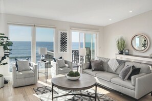 Spacious family room on the water