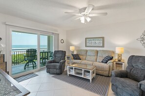 St. Augustine Oceanfront Rentals Living Room p2